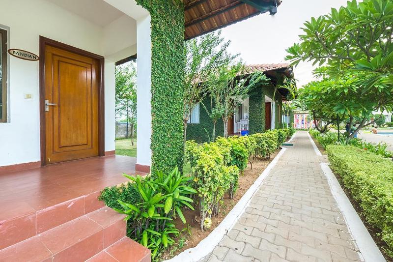 Hotel Riverside Resort And Spa Kumbakonam Εξωτερικό φωτογραφία