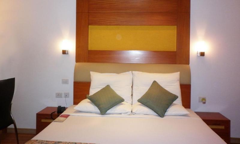 Hotel Riverside Resort And Spa Kumbakonam Εξωτερικό φωτογραφία